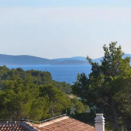 Bruno Апартаменты *